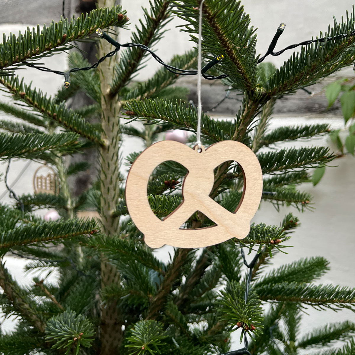 Allernixe_Baumschmuck_Brezel_1